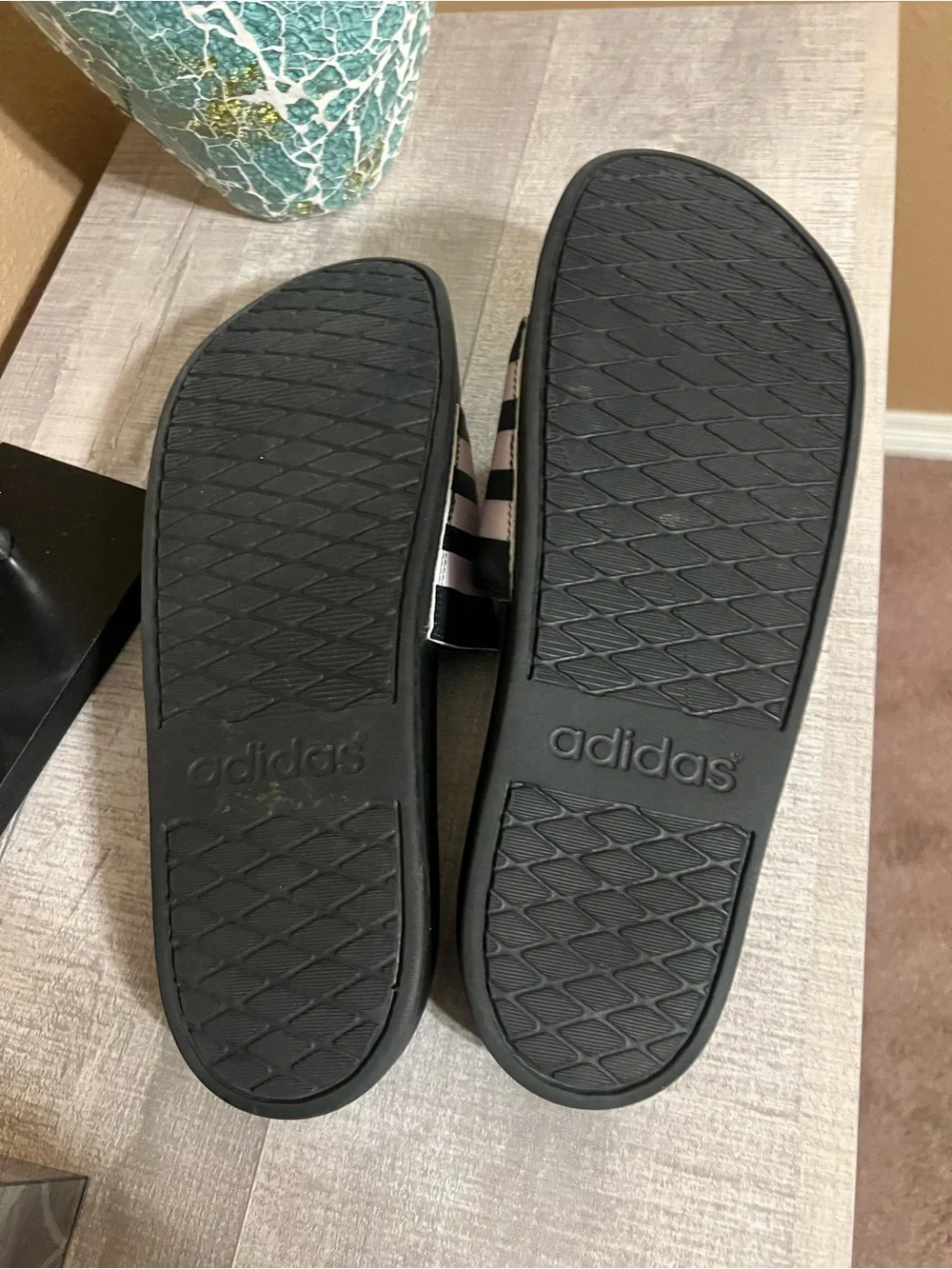 Adidas LA slides sz 12